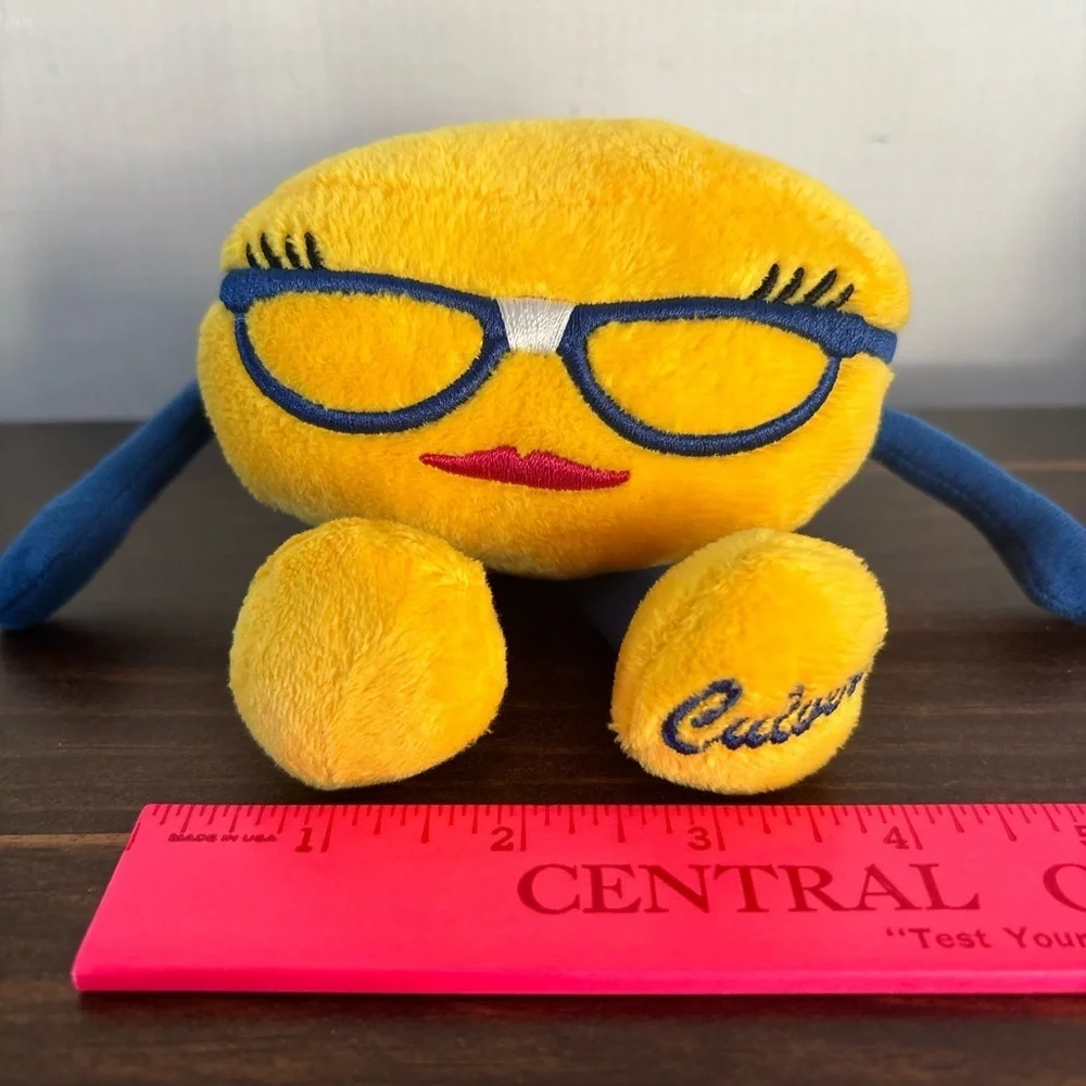 Culver’s GOLDIE and CURDIS small plush cheese curds promotional plush set of 2
